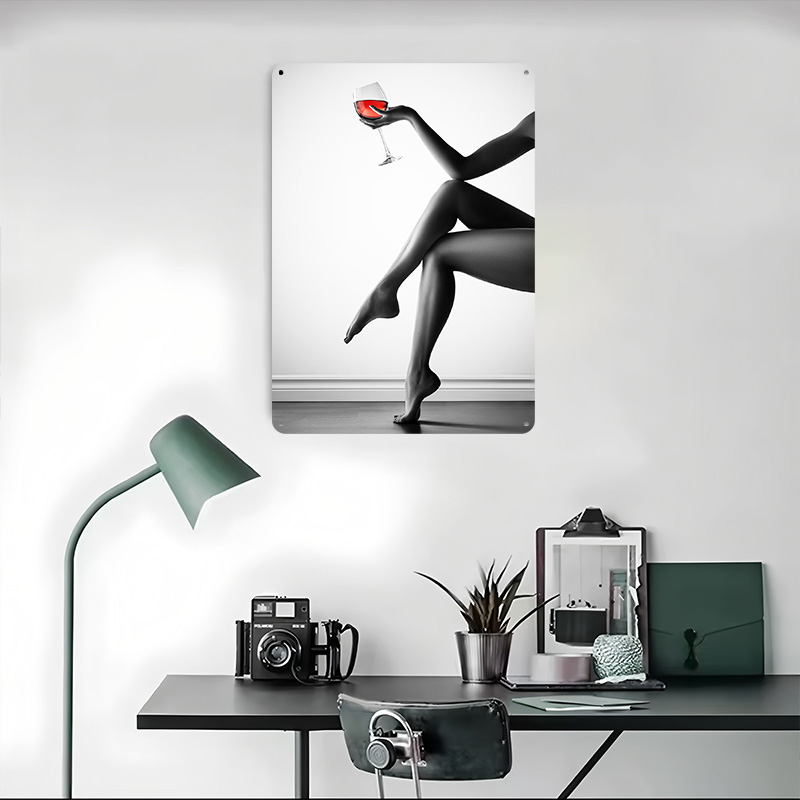 Elegant Woman With Wine Glass  - Women Accessories Poster 评论和价格
