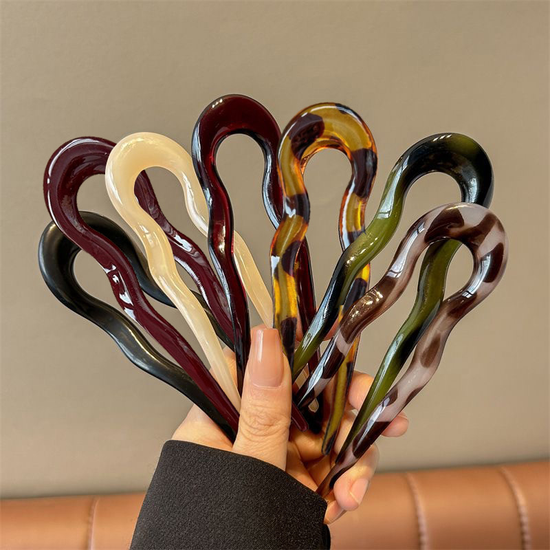 Elegant Acrylic U-shaped Hairp - Women Accessories Wholesale 评论和价格